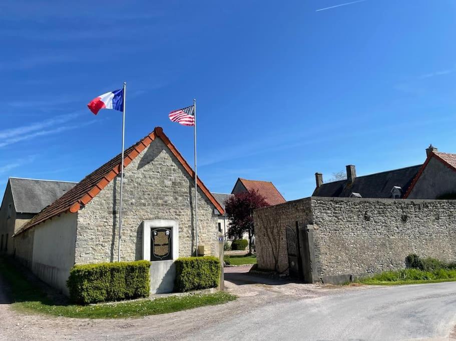 Gite Omaha 3 Etoiles - La Ferme Delaunay Saint-Come-du-Mont Exteriör bild